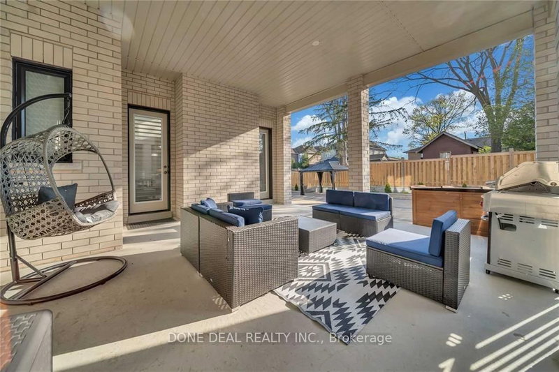 1805 Grayabbey Crt, Pickering