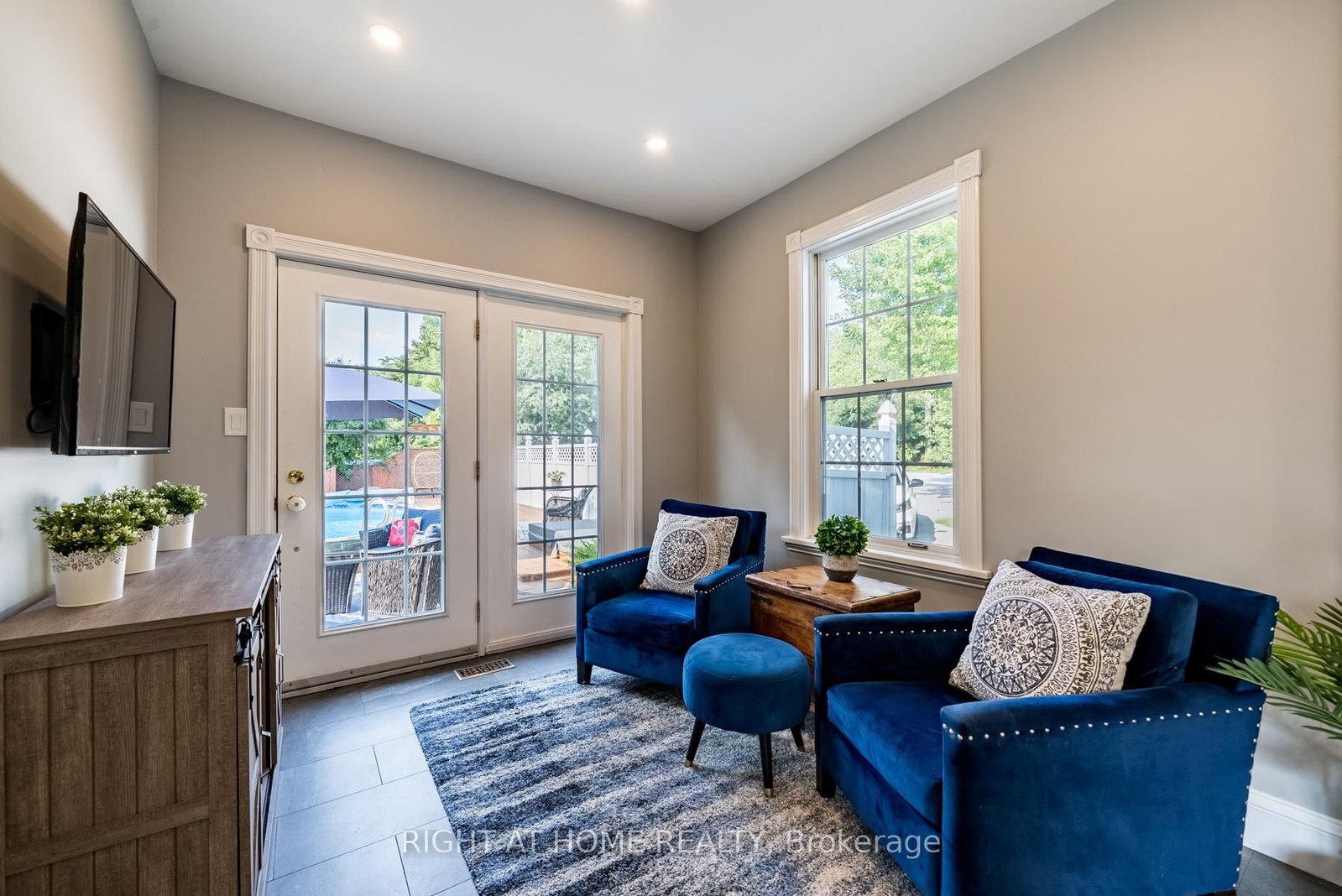 700 Myrtle Road W • Whitby, ON photo 11