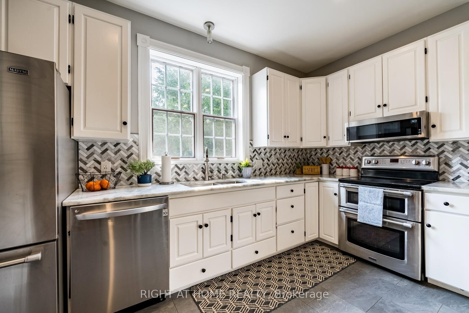 700 Myrtle Road W • Whitby, ON photo 9