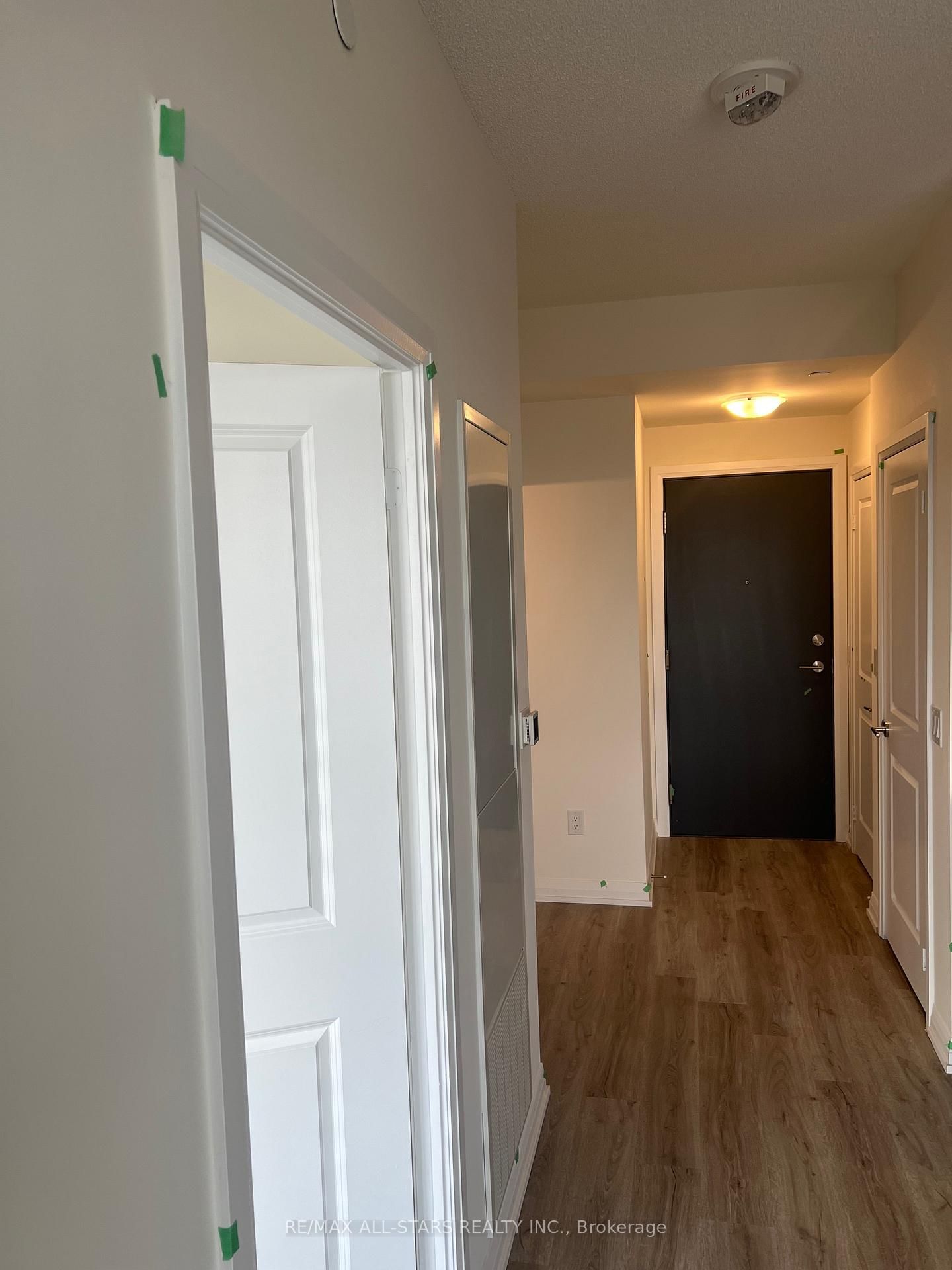 1430-3270 Sheppard Avenue, Toronto, ON, photo 2