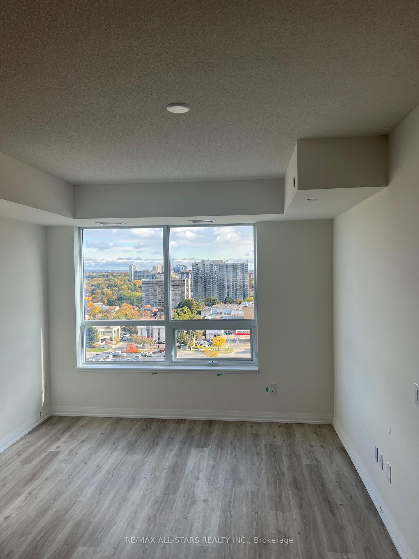 3270 Sheppard Avenue E, Unit 1430 - Photo 6