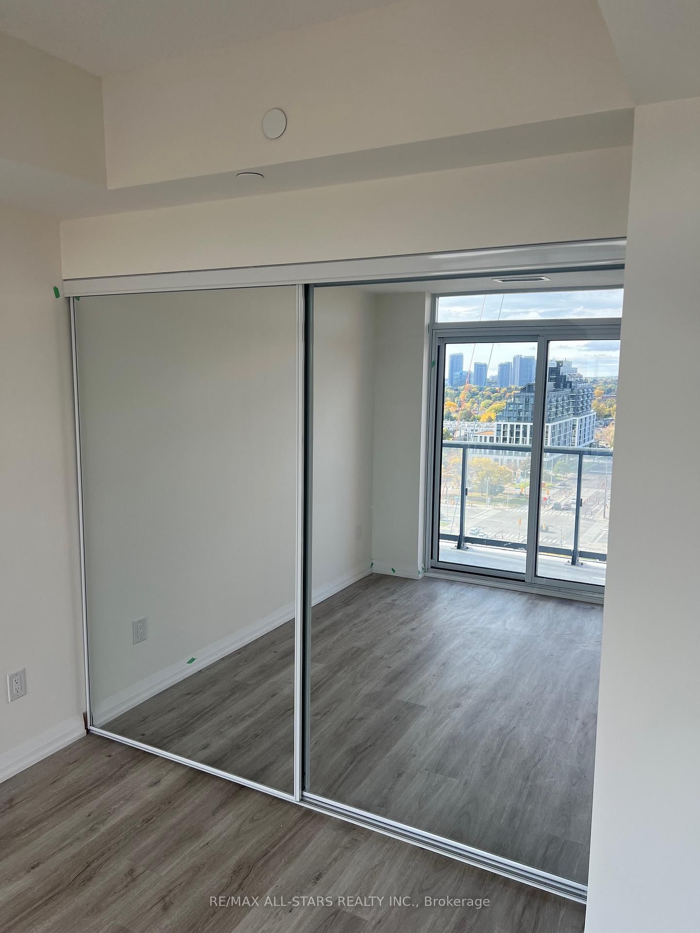 3270 Sheppard Avenue E, Unit 1430 - Photo 7