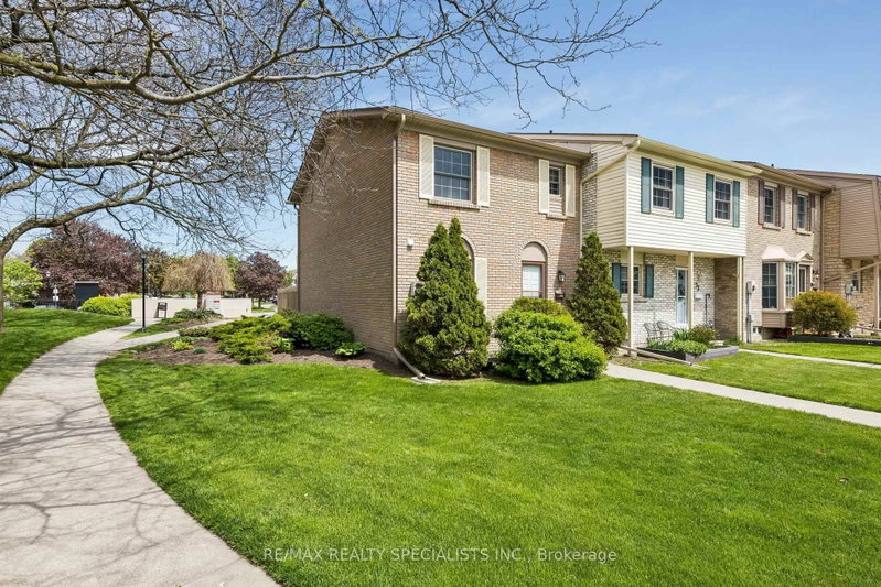 72 - 580 Eyer Drive