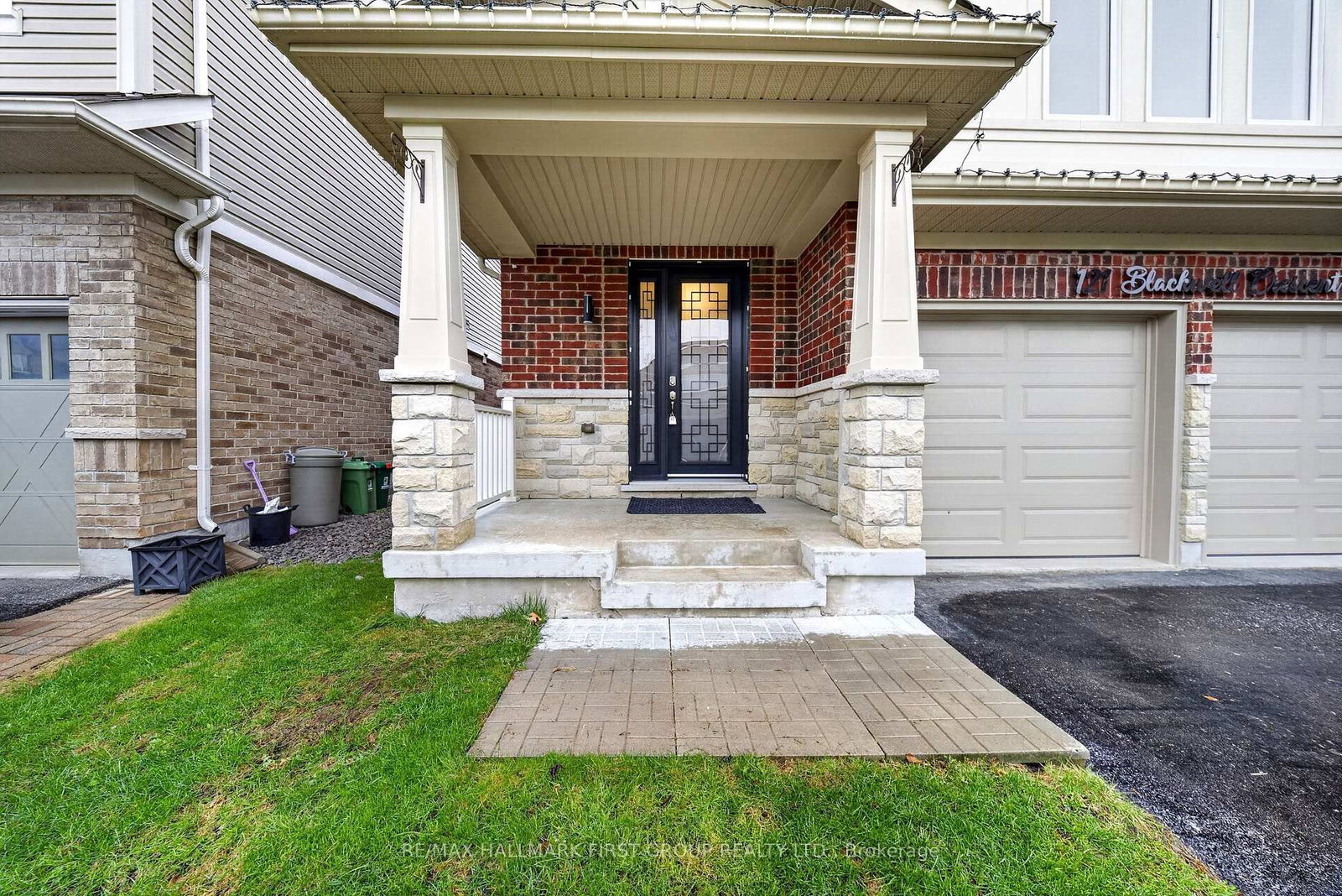 121 Blackwell Crescent - Photo 2