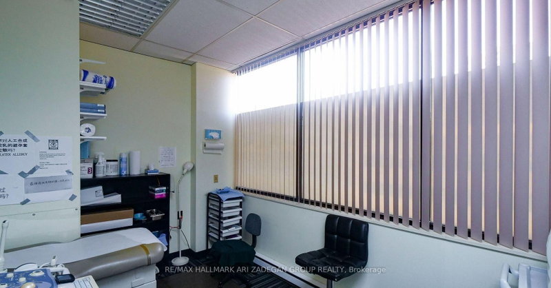 4002 Sheppard Ave E photo 5