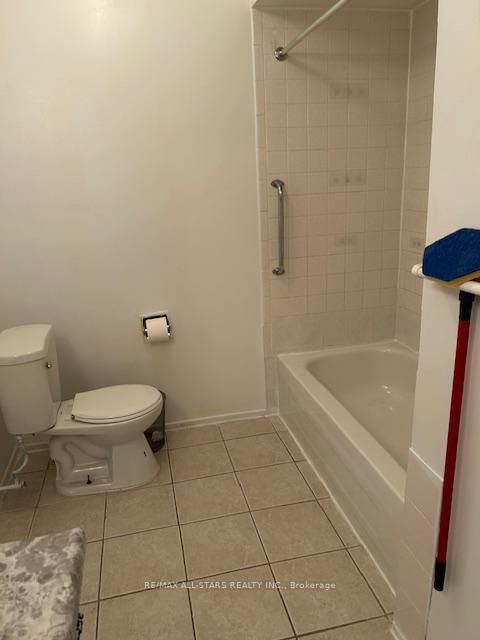 201 Alexmuir Boulevard • #82 • Toronto, ON photo 14