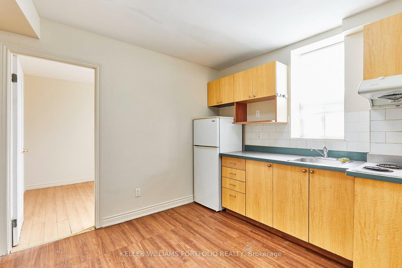 1395 Gerrard Toronto,ON M4L 1Z3 — Photo 14