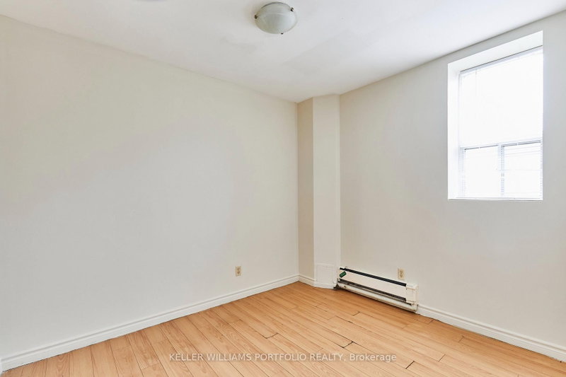 1395 Gerrard Toronto,ON M4L 1Z3 — Photo 15