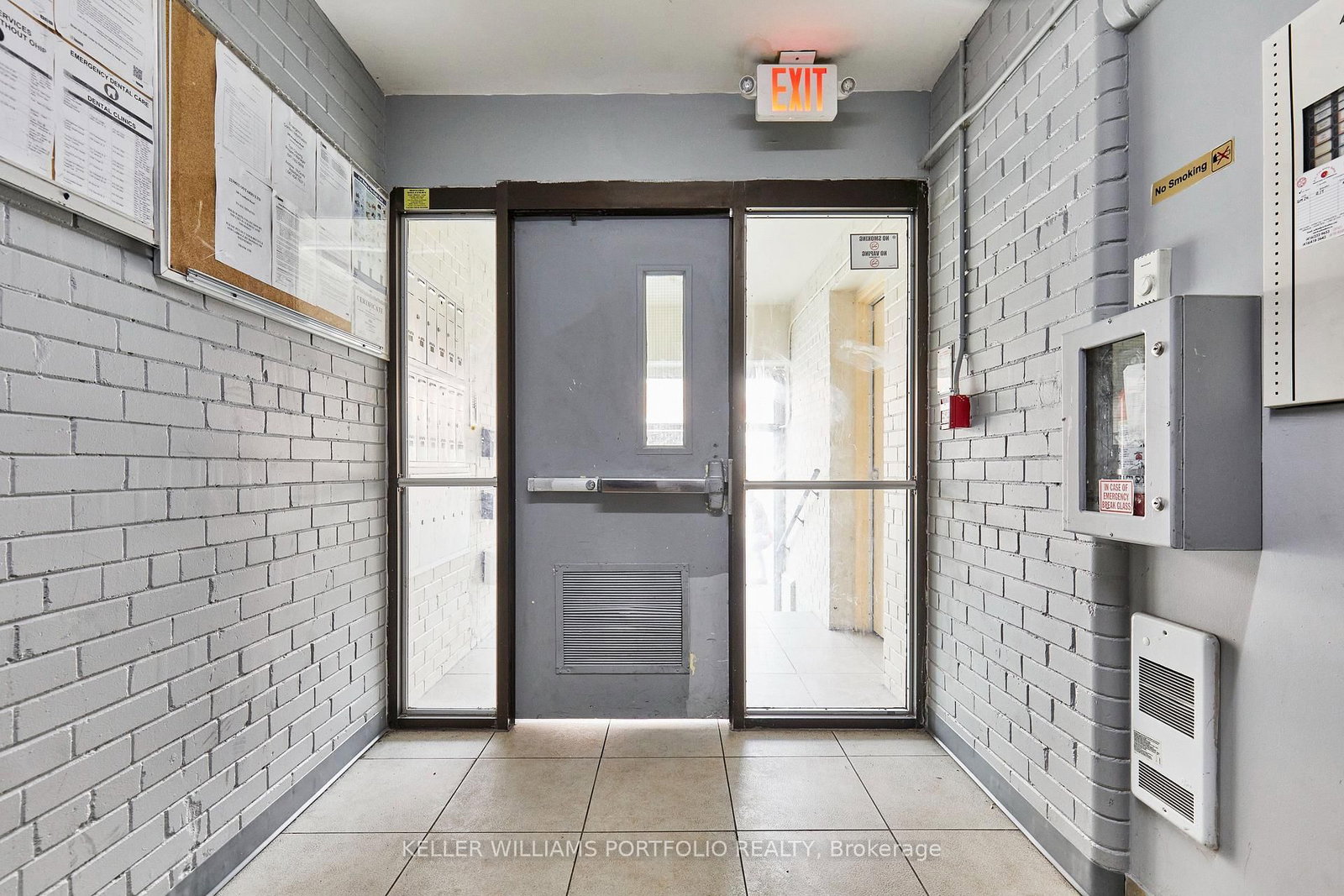 1395 E Gerrard Street • Toronto, ON photo 2