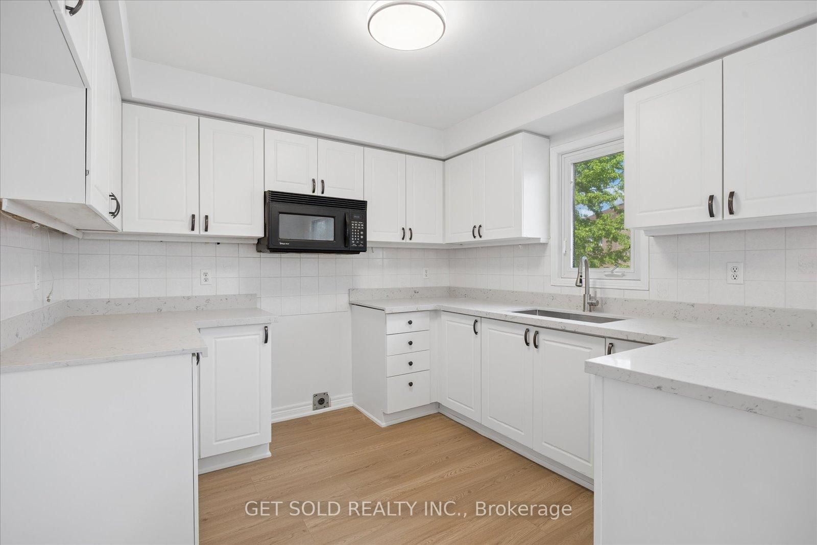 10 Howes Street - Photo 11