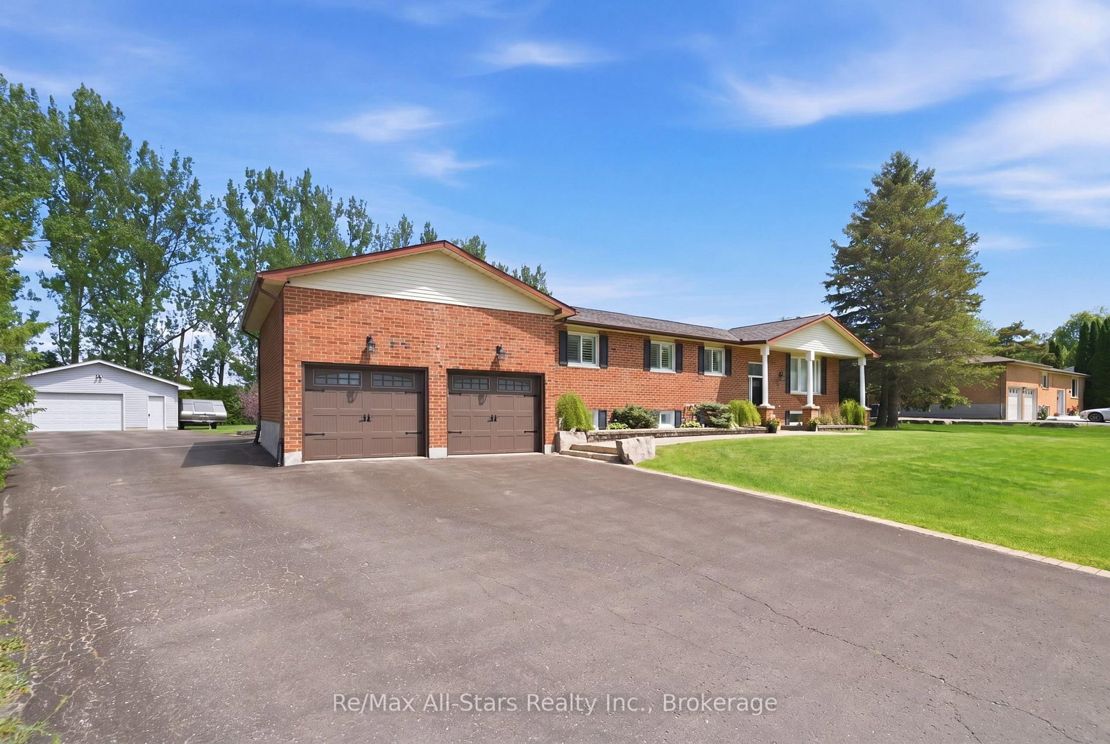 601 Alma Street • Scugog, ON photo 4