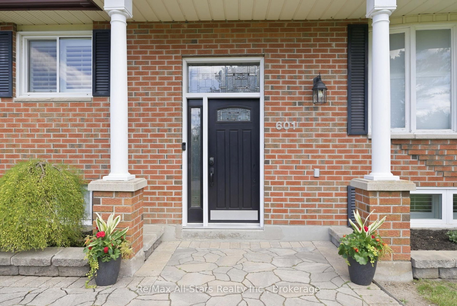 601 Alma Street • Scugog, ON photo 5