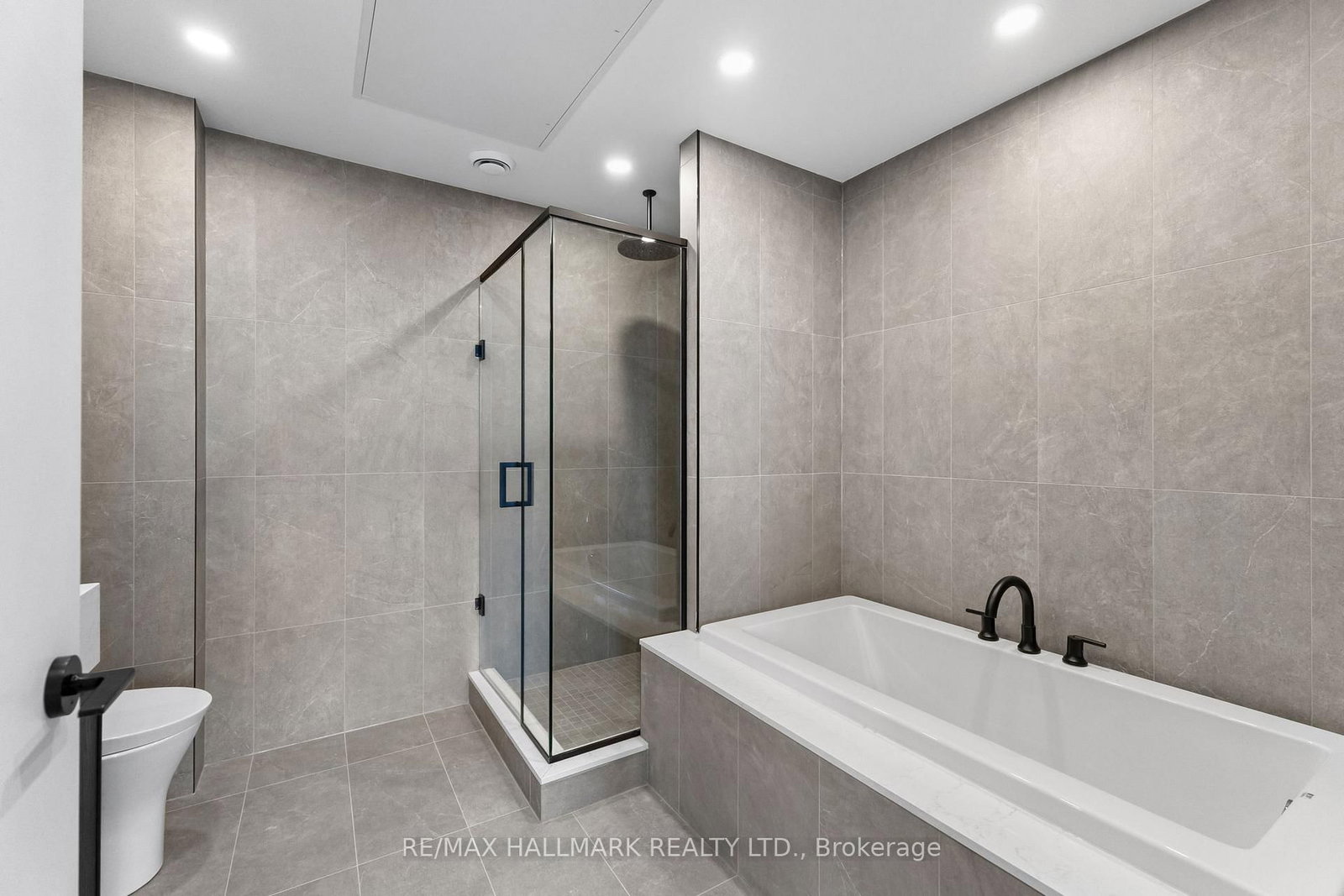 1050 Eastern Avenue • #1113 • Toronto, ON photo 18