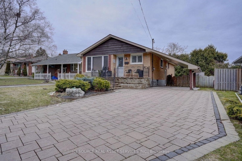 home for lease on Main Fl-1051 Willowdale Avenue