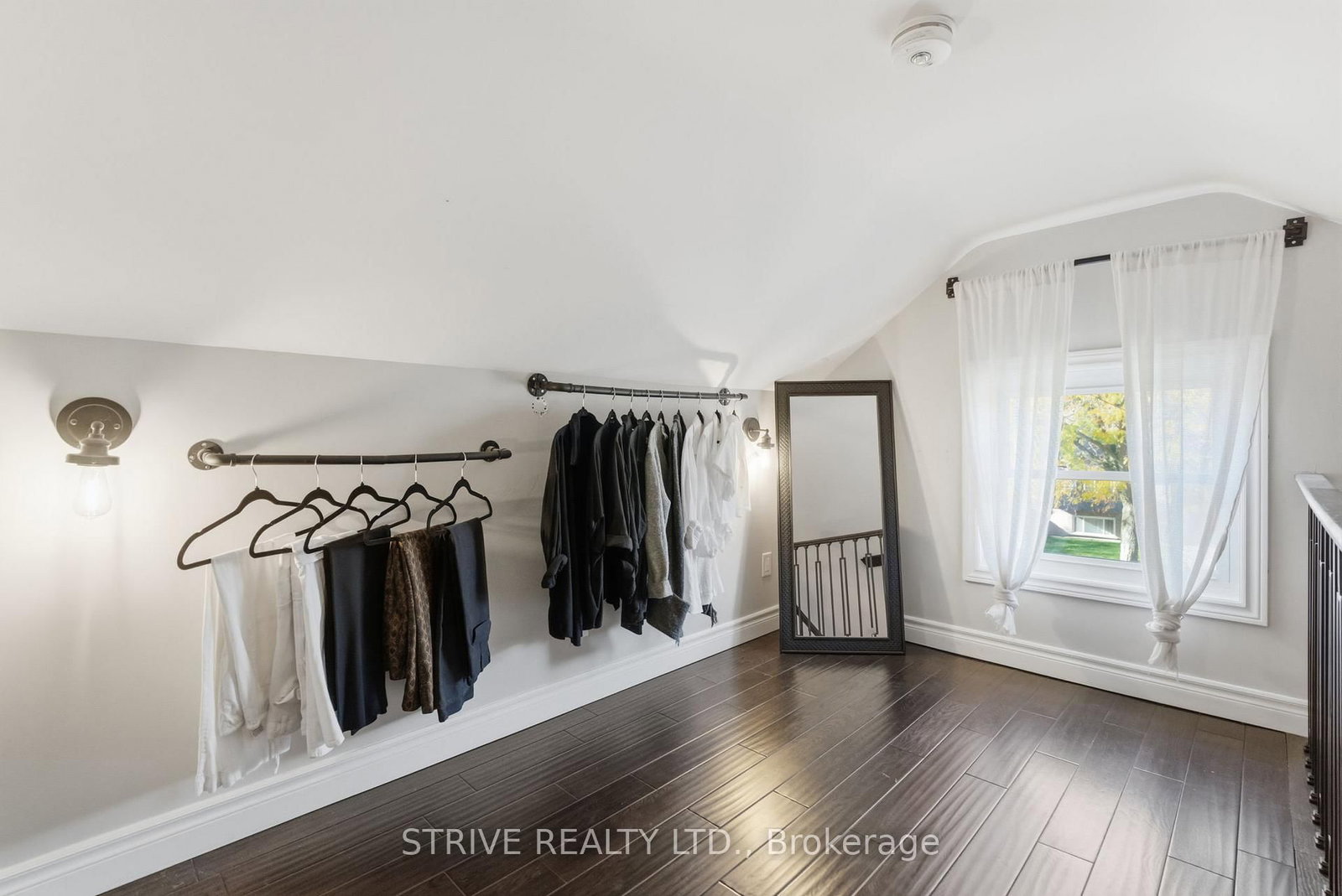 107 Cromwell Avenue • Oshawa, ON photo 27