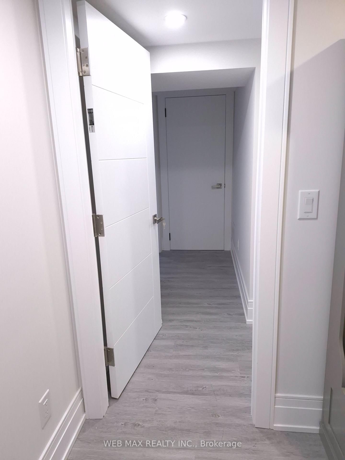 Bsmt-4 Porter Crescent, Toronto, ON, photo 3