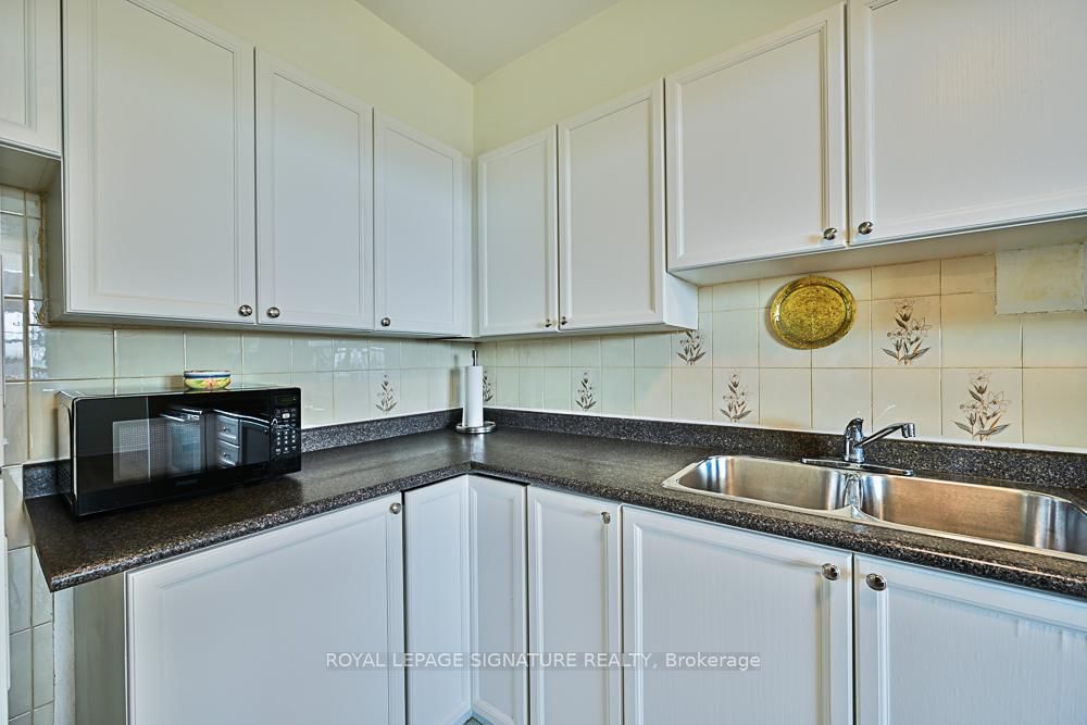 2550 Pharmacy Avenue • #1015 • Toronto, ON photo 34
