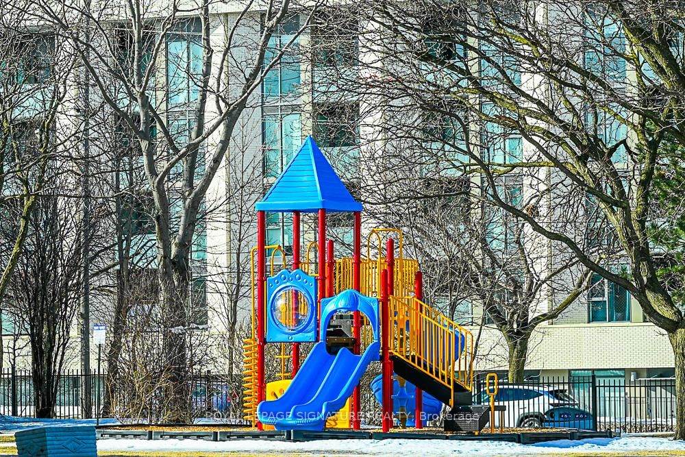 2550 Pharmacy Avenue • #1015 • Toronto, ON photo 45