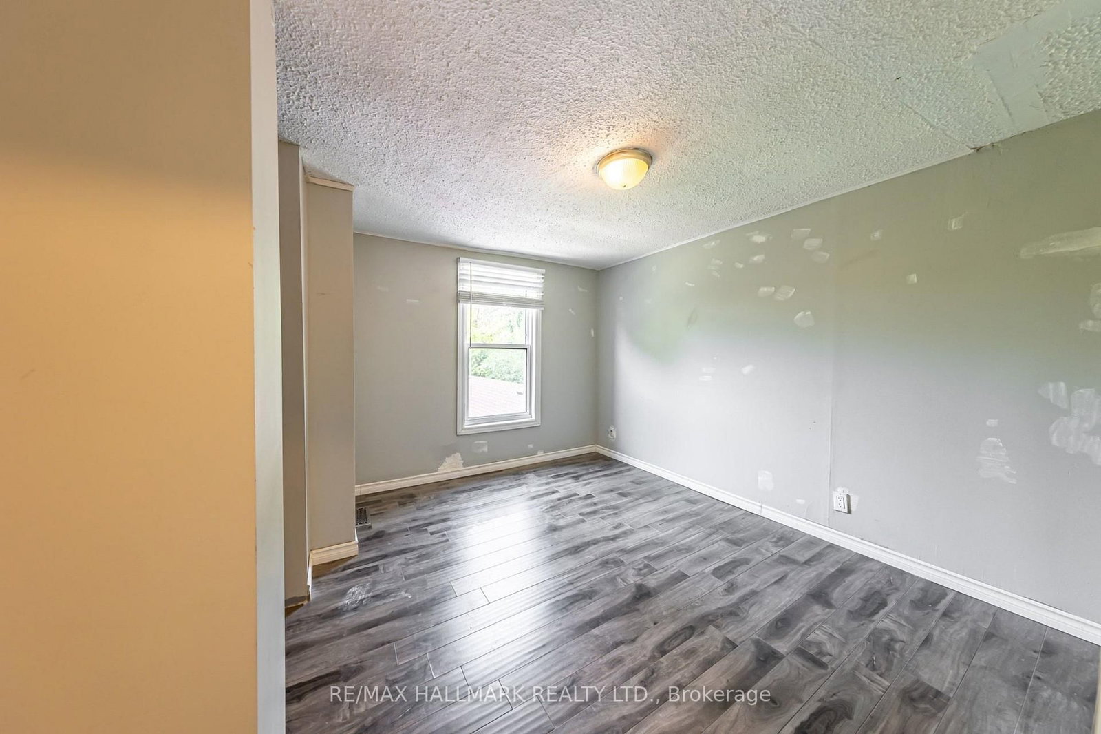170 Elliott Street • Oshawa, ON photo 22