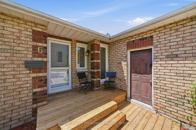 6 Doncaster Crescent