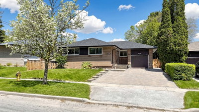 4-bed Detached House · 59 Woodgarden Cres