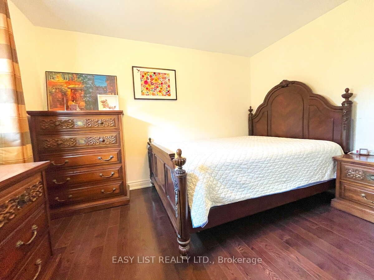 57 Kilbride Road • Toronto, ON photo 18