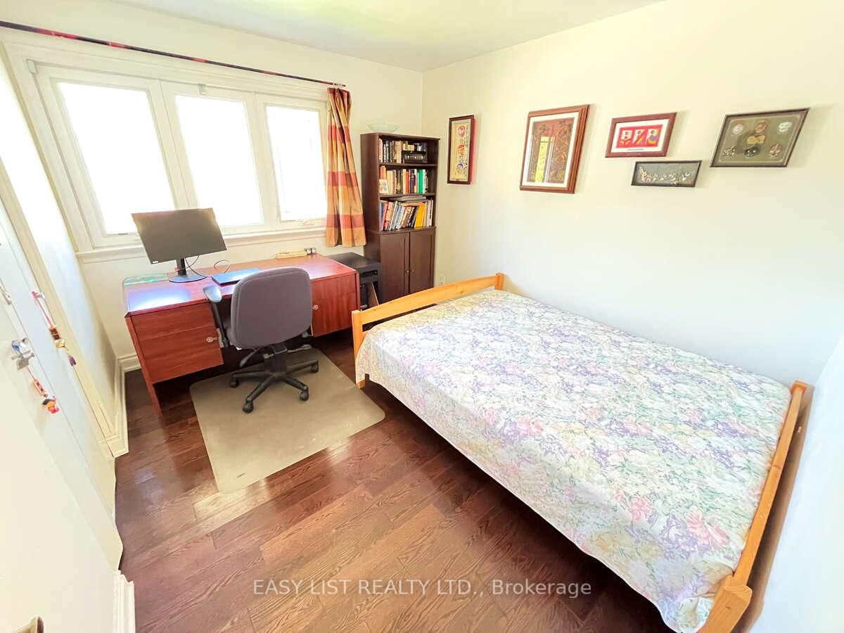 57 Kilbride Road • Toronto, ON photo 19