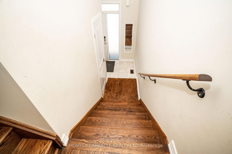 52 Douet Lane