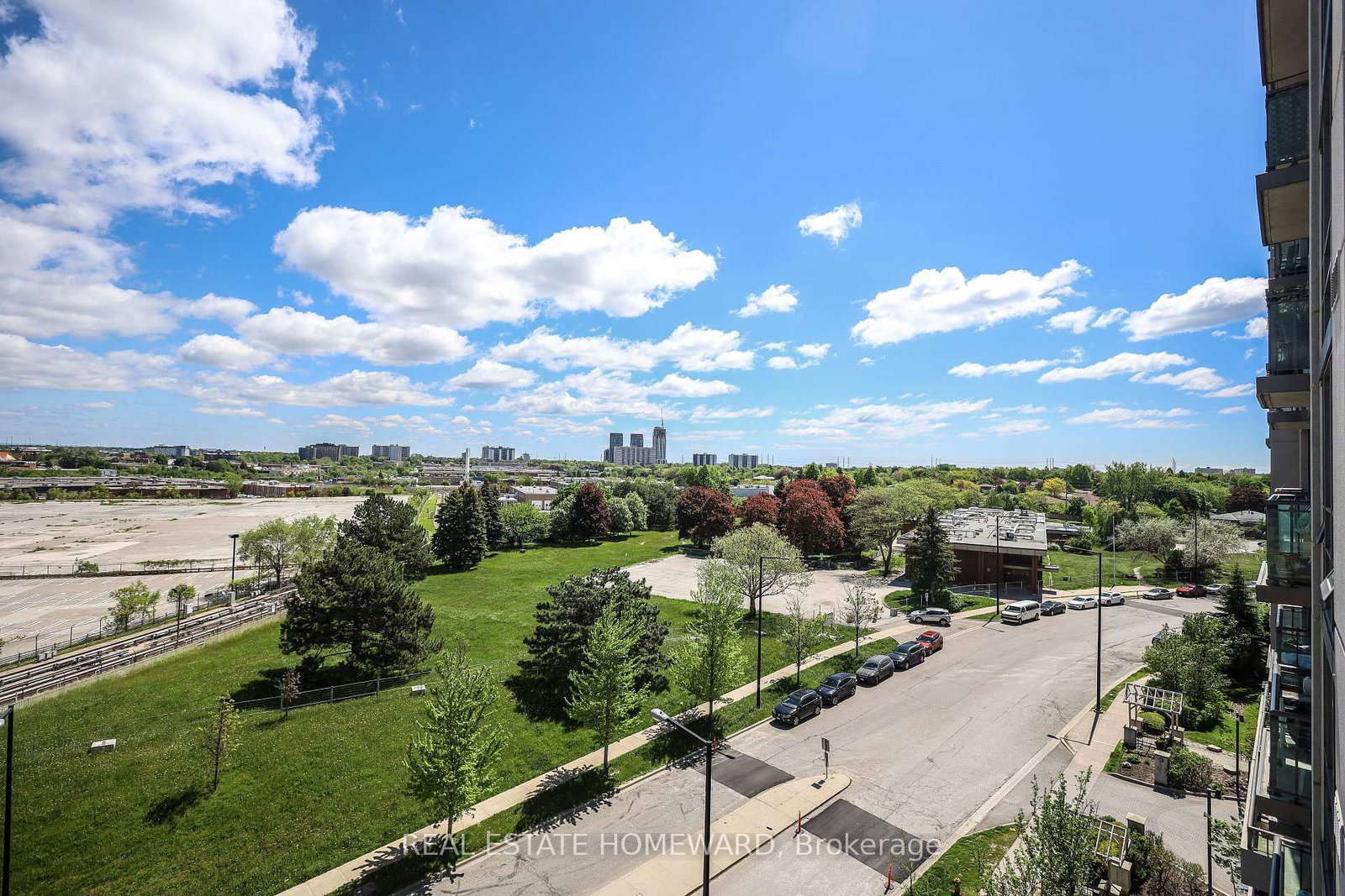 88 Grangeway Avenue • #805 • Toronto, ON photo 17