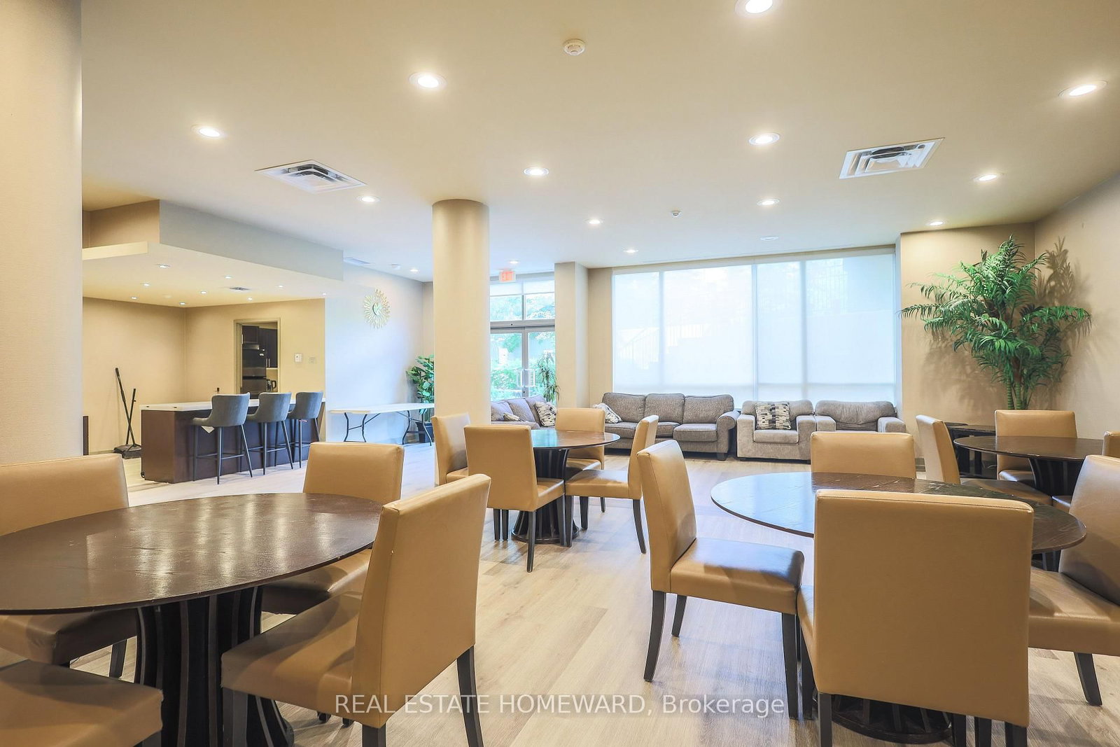88 Grangeway Avenue • #805 • Toronto, ON photo 22