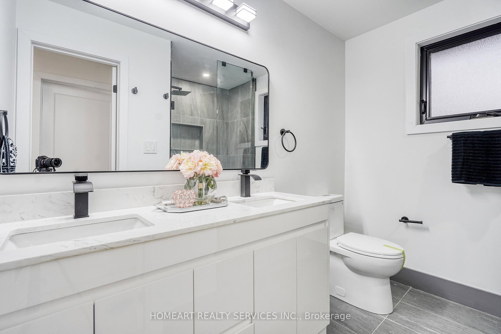35 Munford Crescent • Toronto, ON photo 27