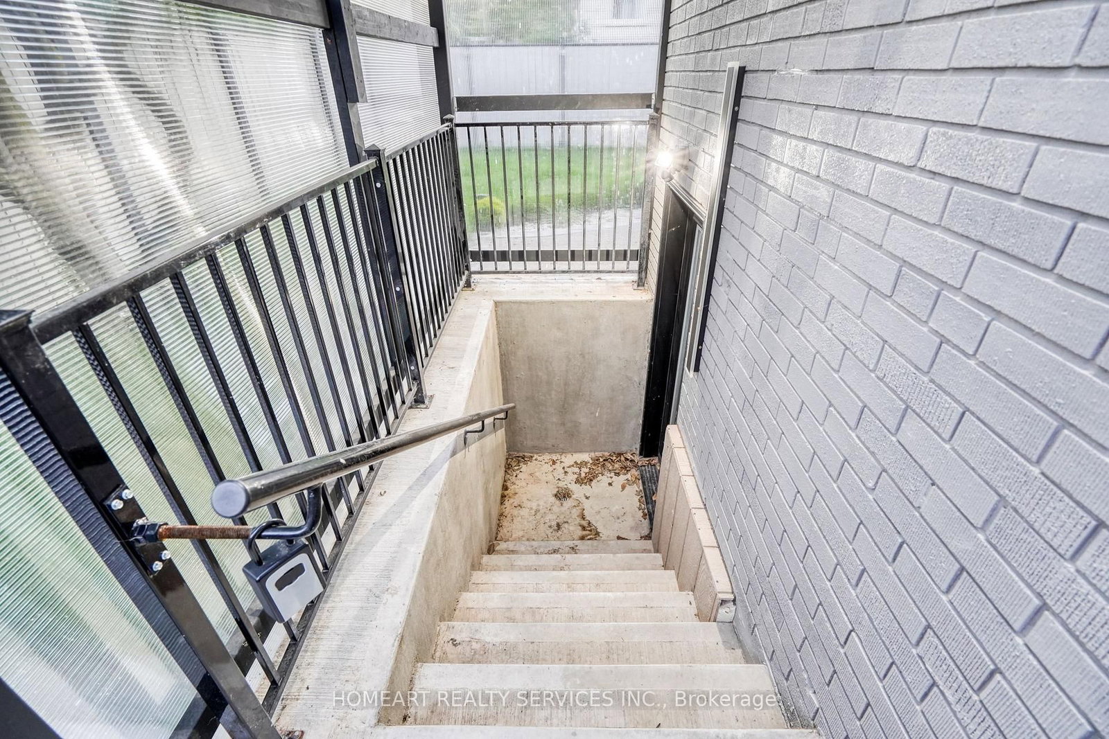 35 Munford Crescent • Toronto, ON photo 31