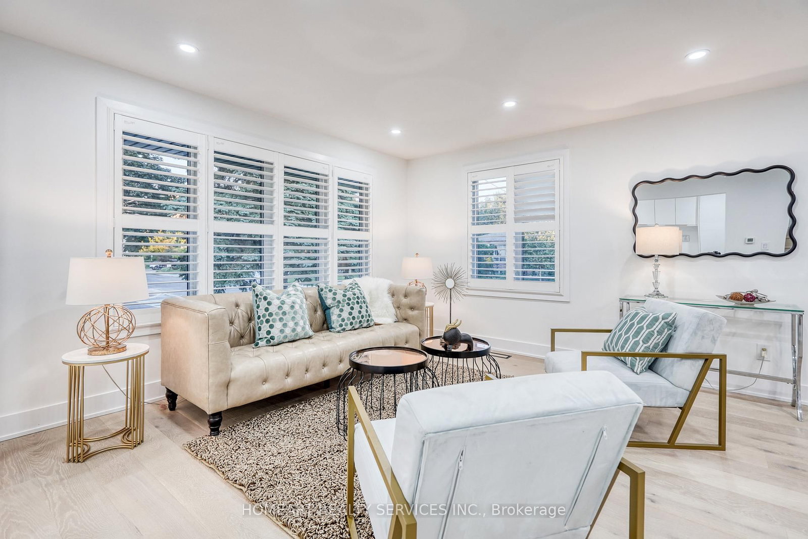 35 Munford Crescent • Toronto, ON photo 7
