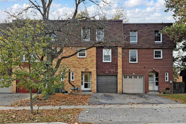 10 CROCKAMHILL Drive
