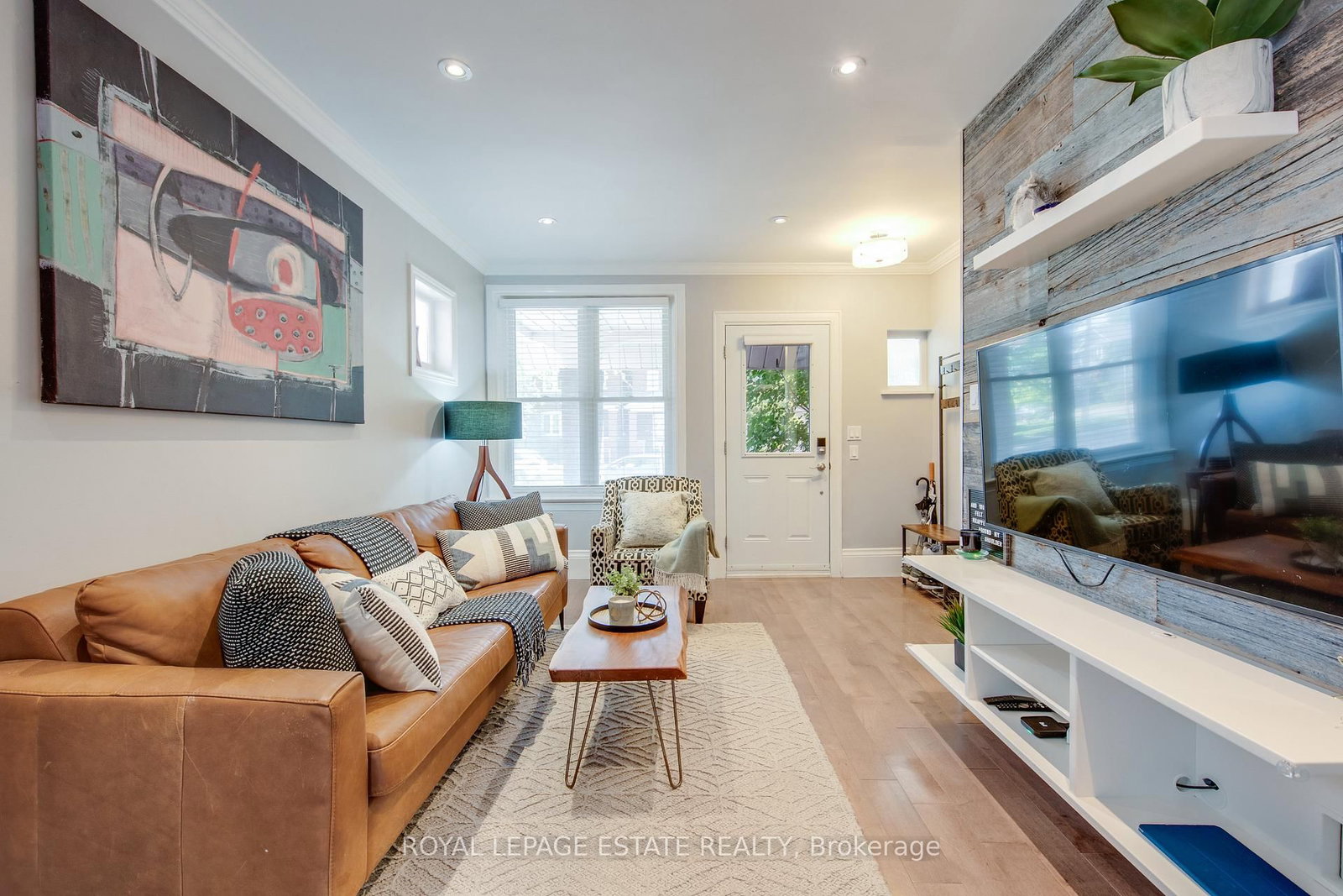 138 Woodmount Avenue - Photo 3