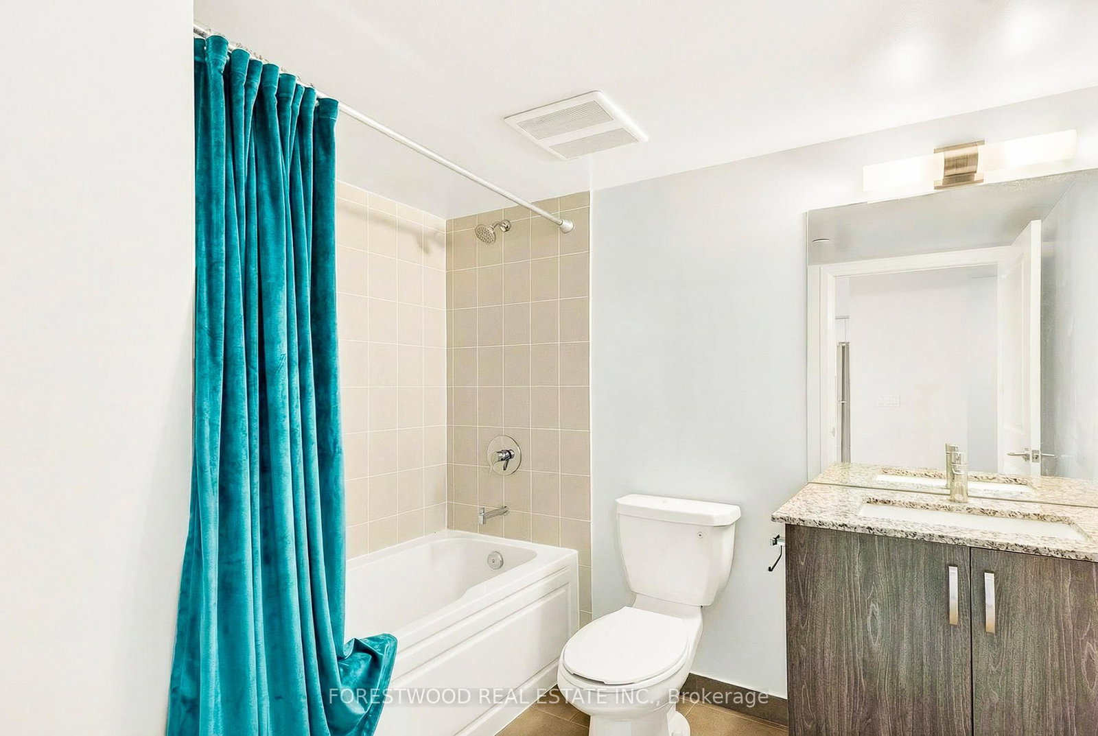 20 Meadowglen Place, Unit 2104 - Photo 10