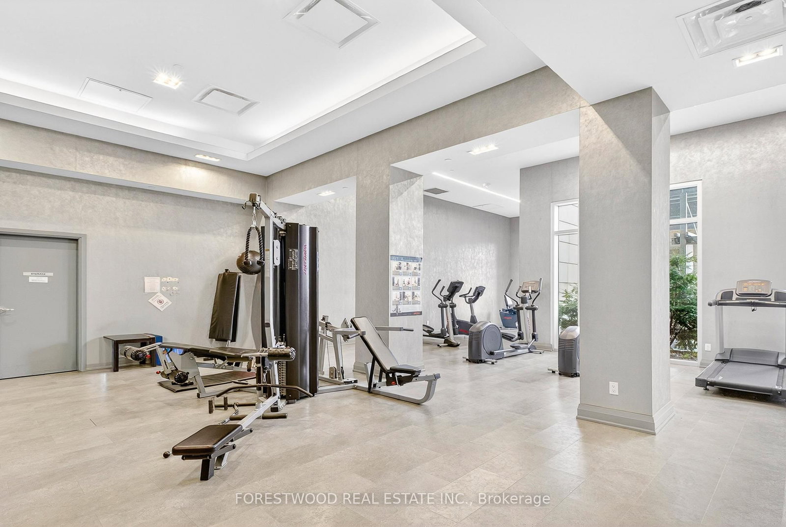 20 Meadowglen Place, Unit 2104 - Photo 29