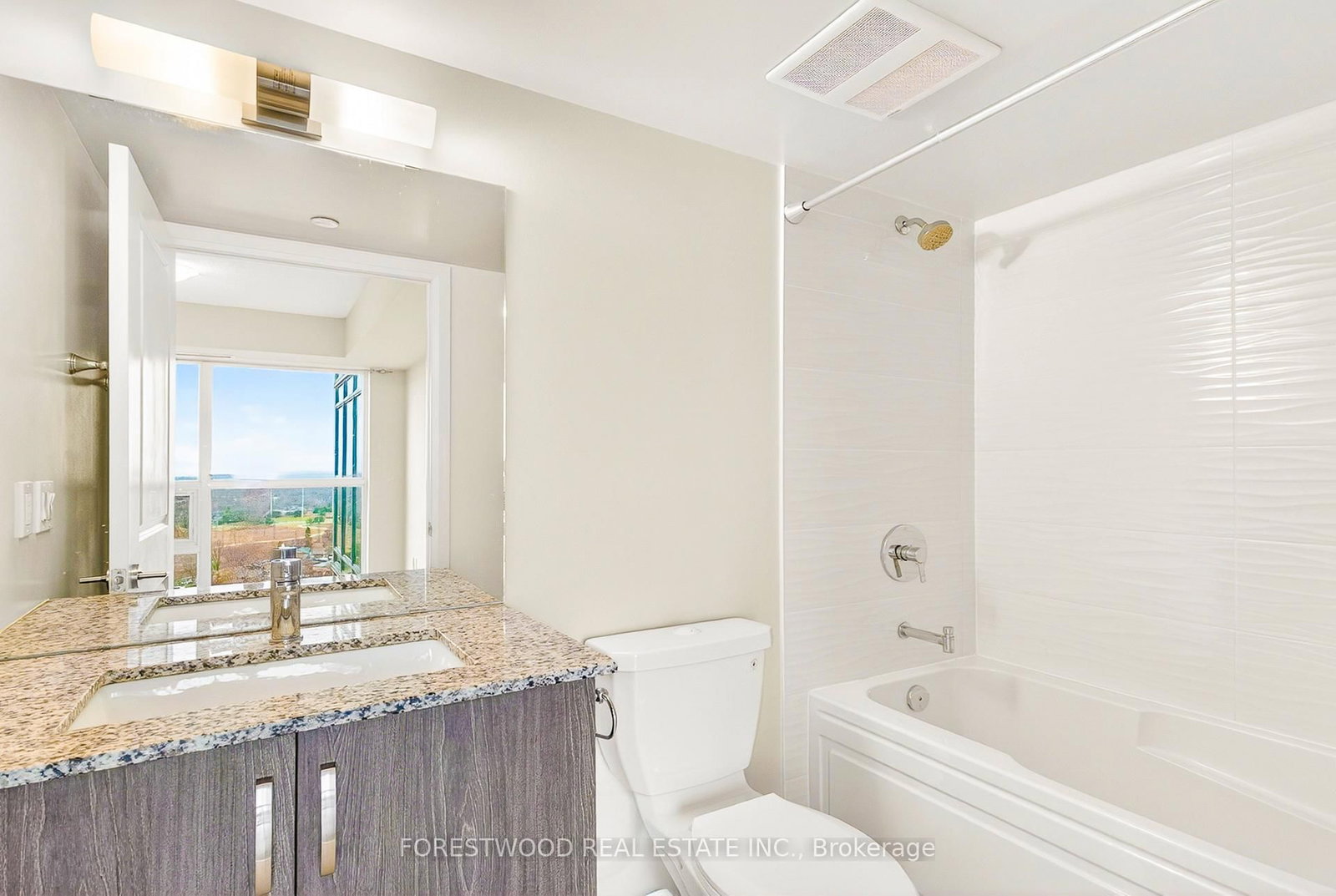20 Meadowglen Place, Unit 2104 - Photo 8