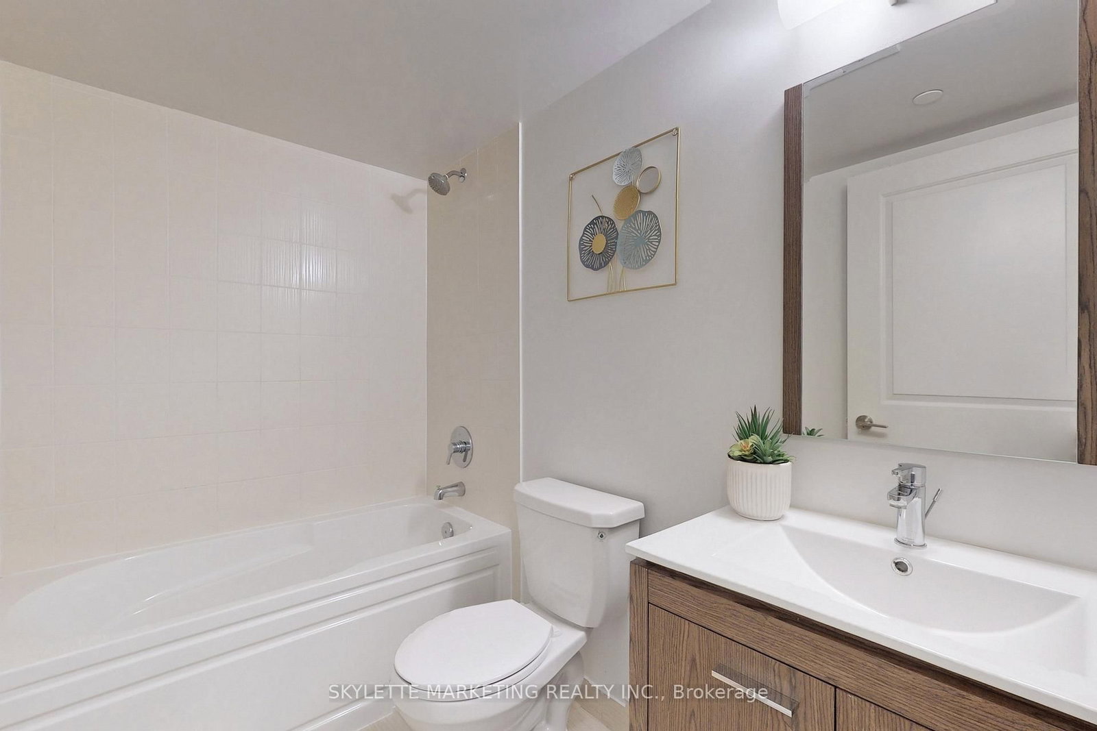 30 Meadowglen Place, Unit 609 - Photo 24