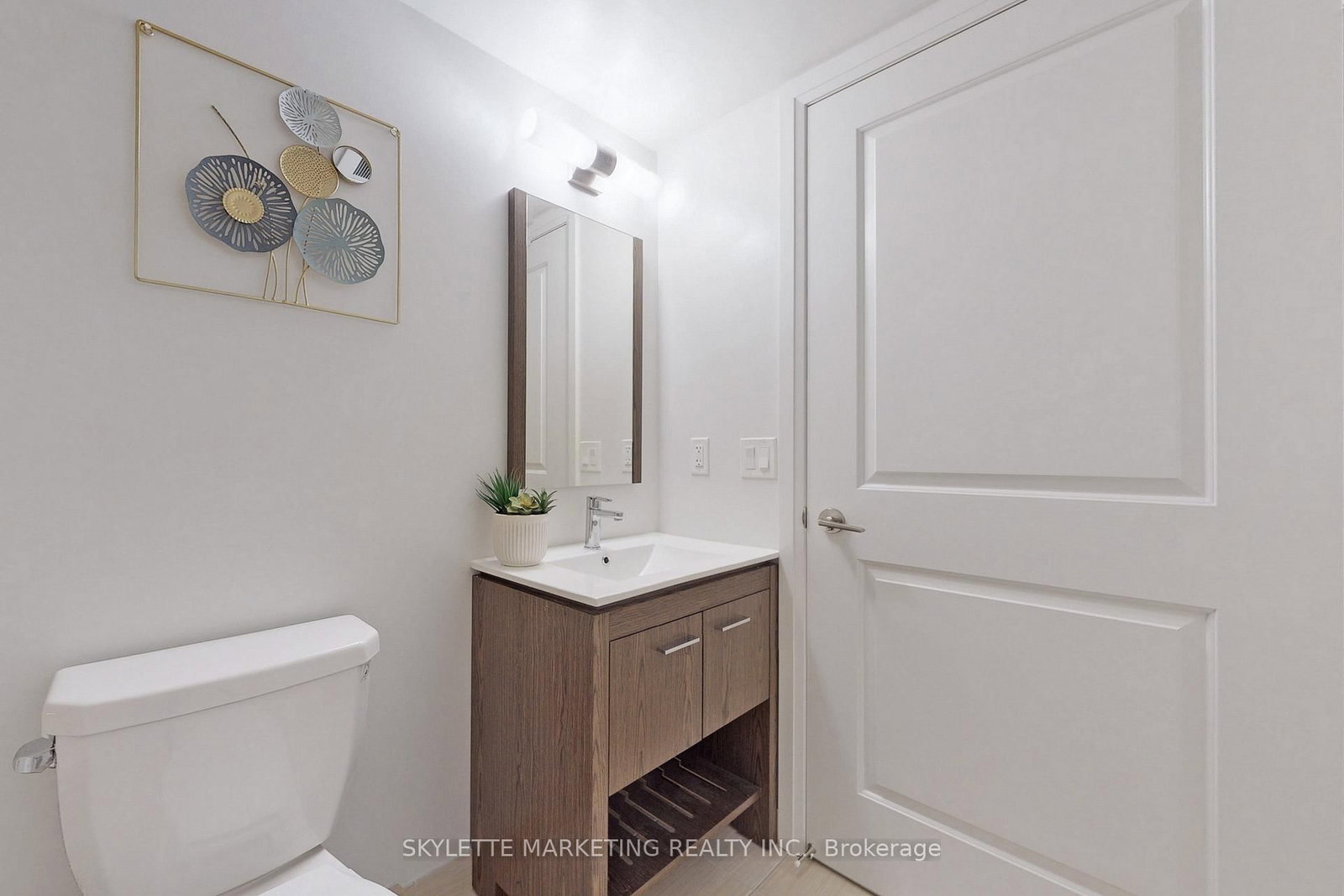30 Meadowglen Place, Unit 609 - Photo 25