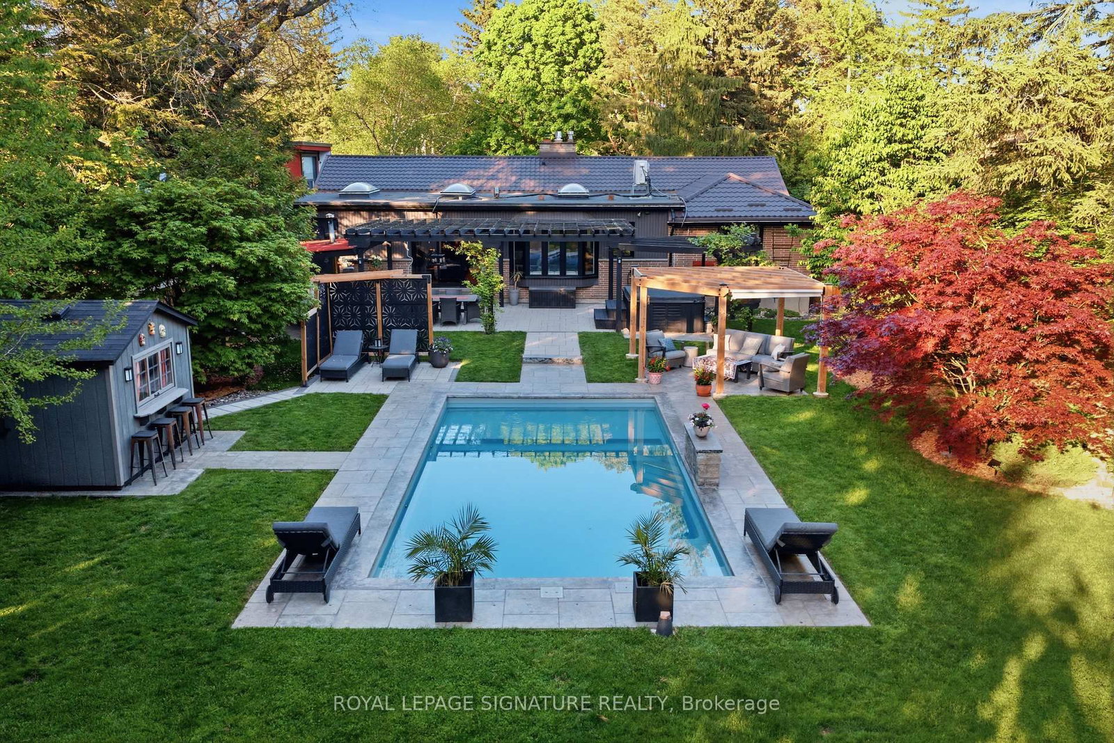52 Morna Avenue • Toronto, ON photo 38
