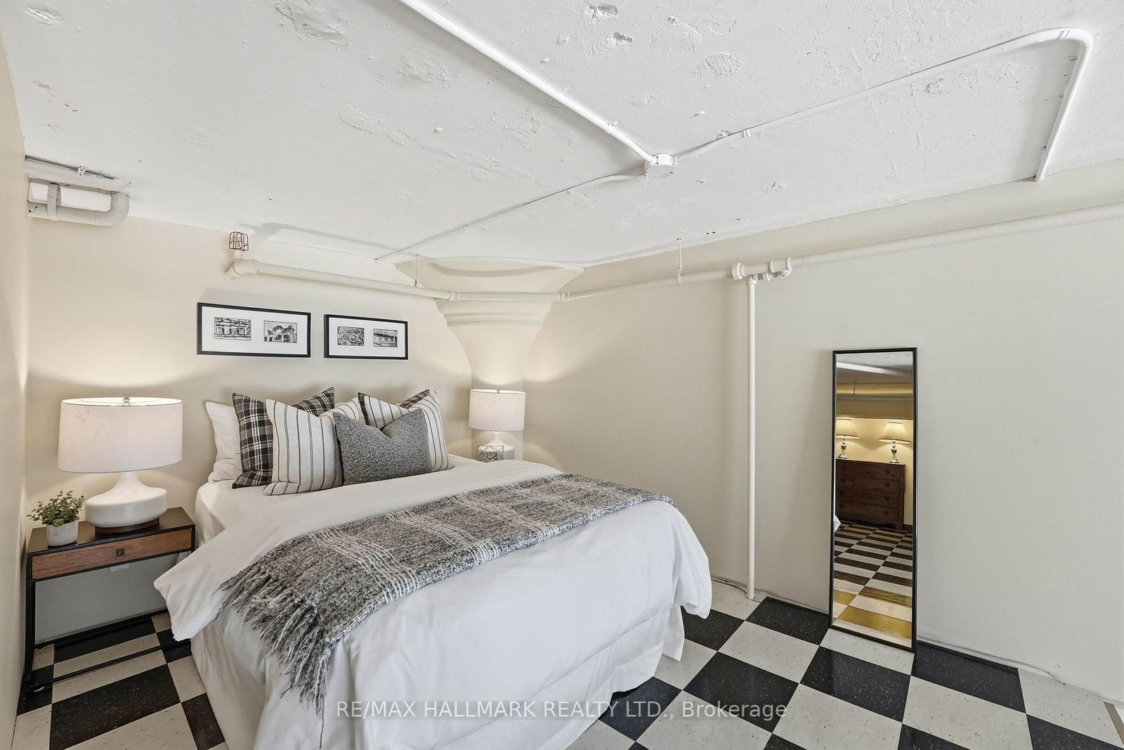 245 Carlaw Avenue, Unit 203 - Photo 14