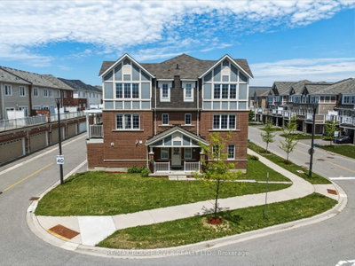 Townhouse in Rural Pickering