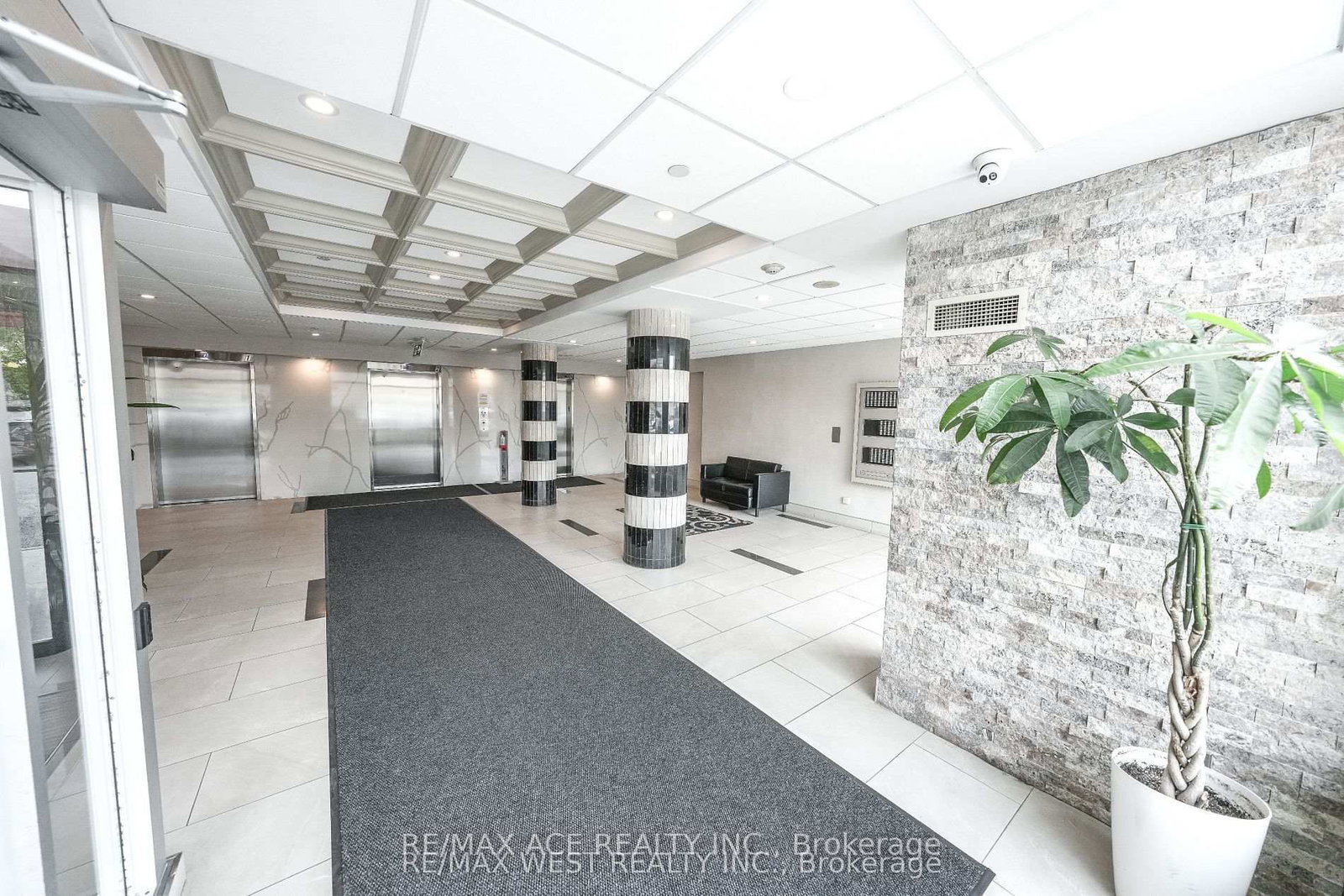 811-1470 Midland Avenue, Toronto, ON, photo 2
