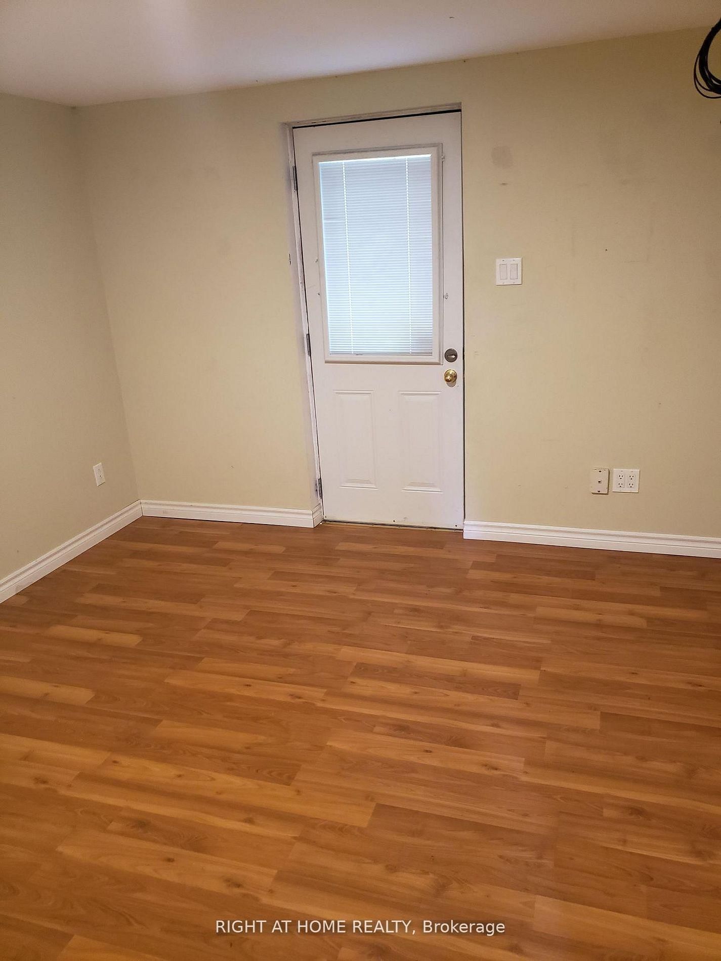 bsmt-29 ravenview Drive, Toronto, ON, photo 4