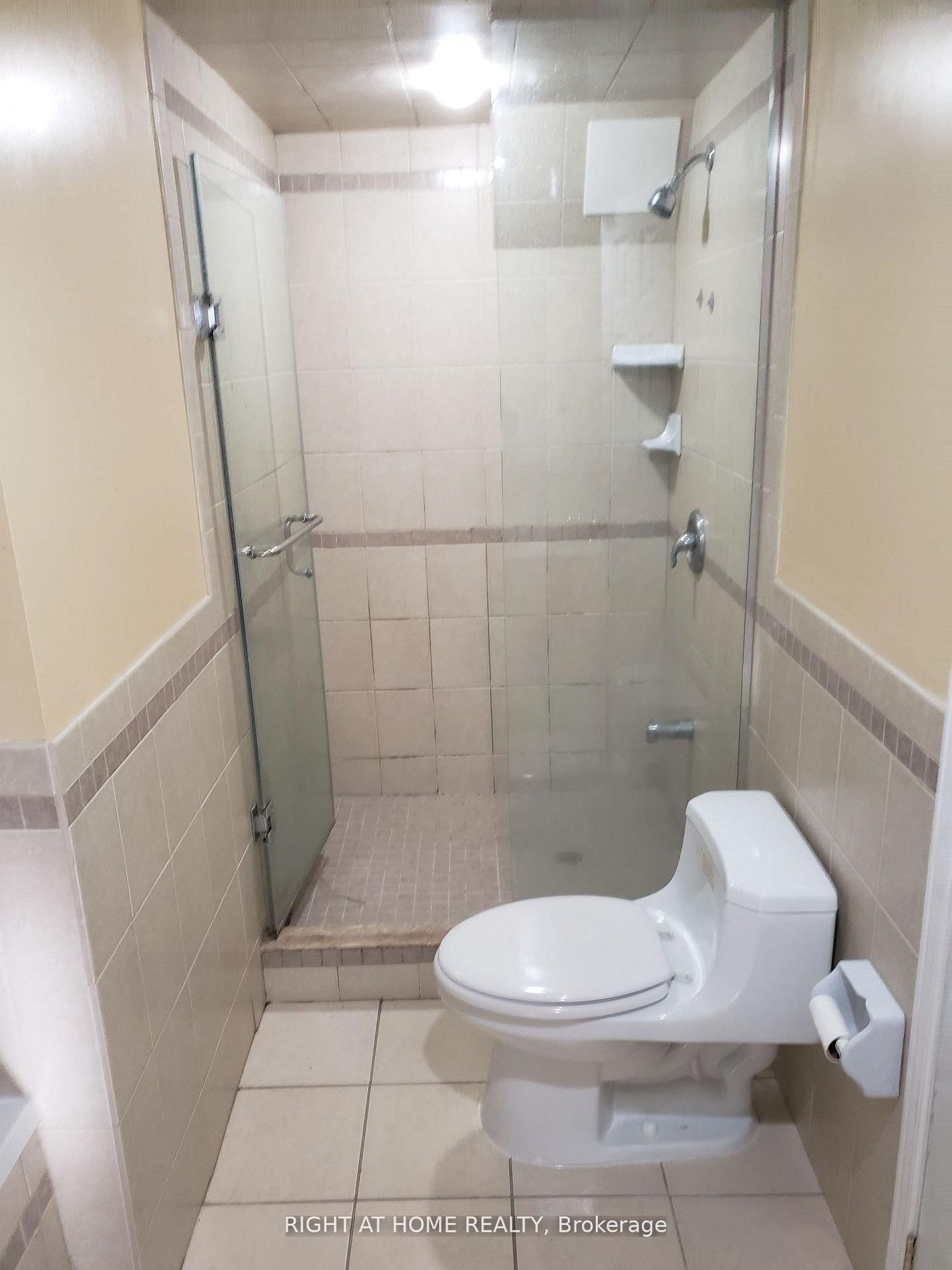 bsmt-29 ravenview Drive, Toronto, ON, photo 5