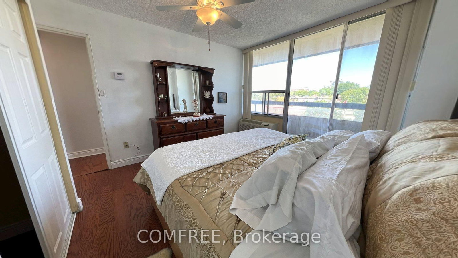 55 William Street E • #505 • Oshawa, ON photo 16
