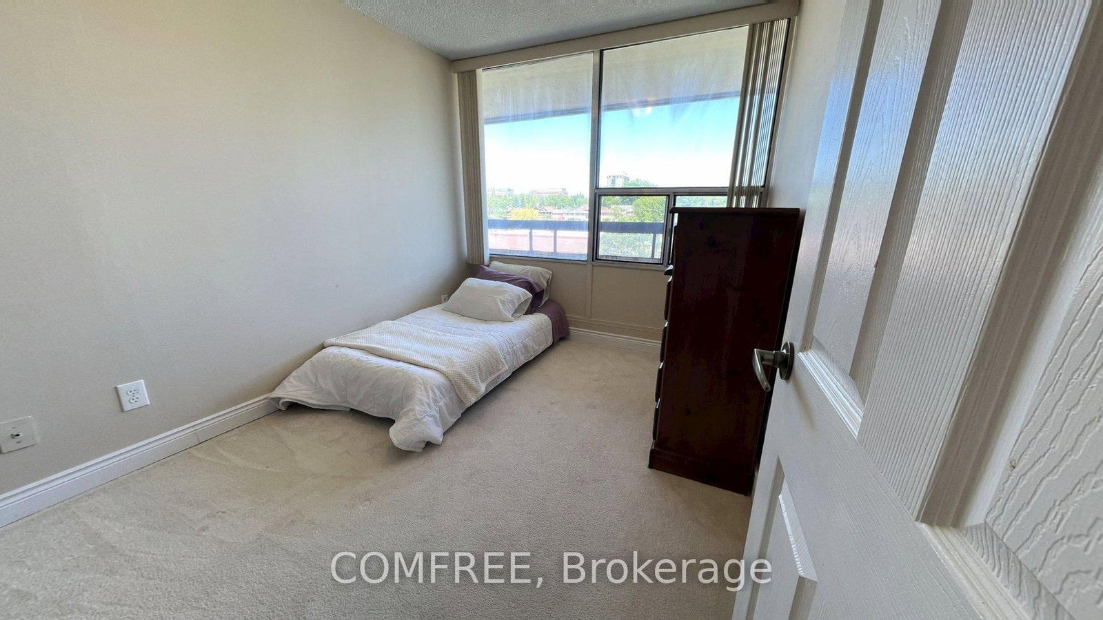 55 William Street E • #505 • Oshawa, ON photo 17