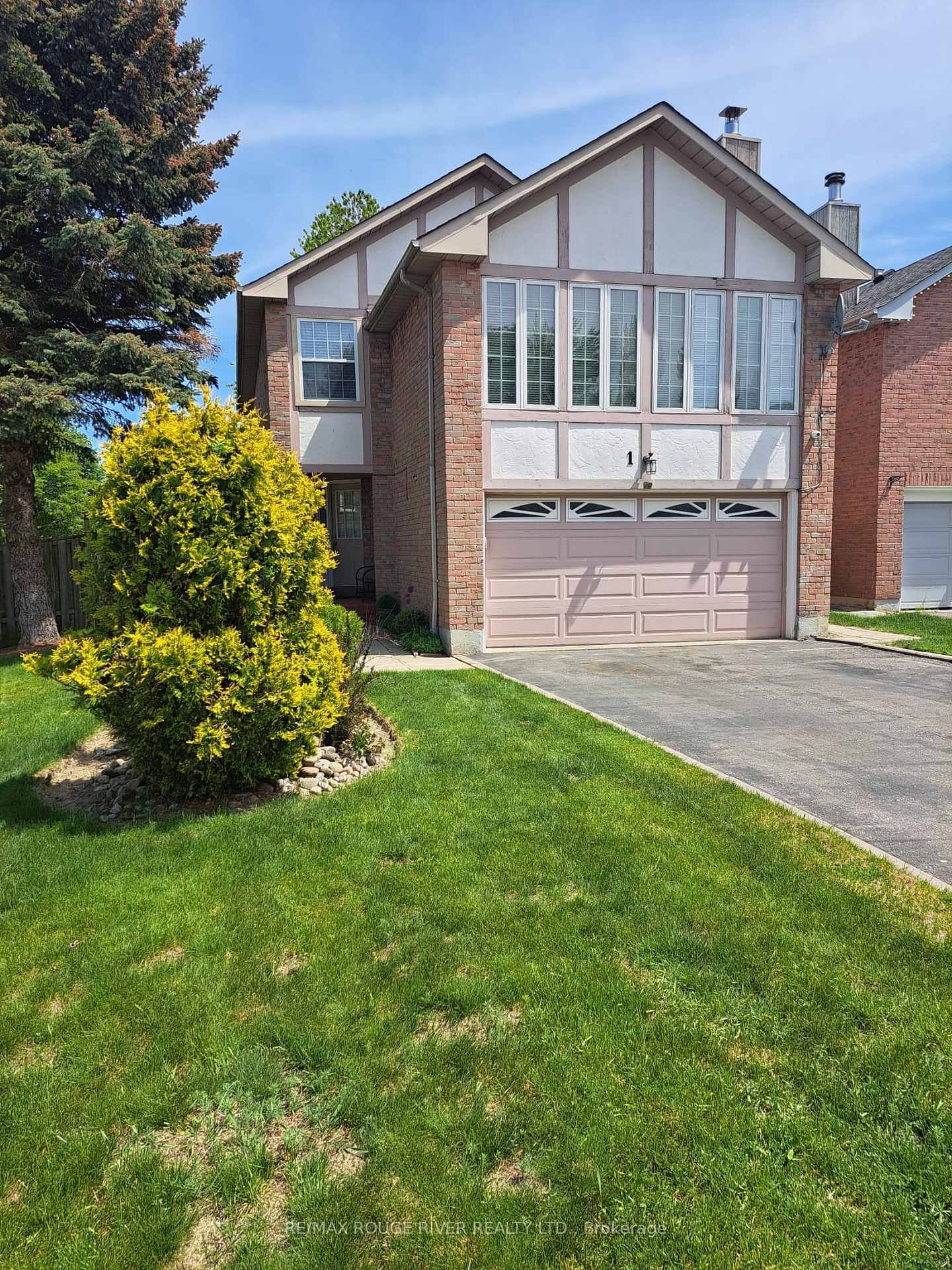 Bsmt-1 Greybeaver Trail, Toronto, ON