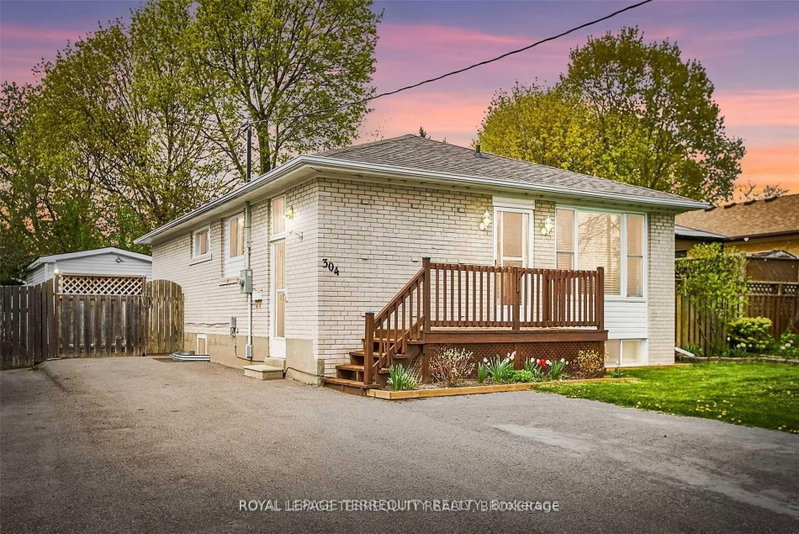 home for lease on Main-304 Palmerston Avenue